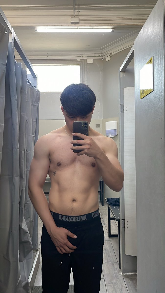 sebar00ma's tweet photo. gym jaj https://t.co/R76T9evIID