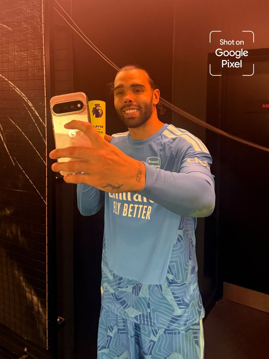 Arsenal's tweet photo. A sensational display from our stopper 🔥

Shot on Google Pixel 🤳 https://t.co/CdWOkq07Iz
