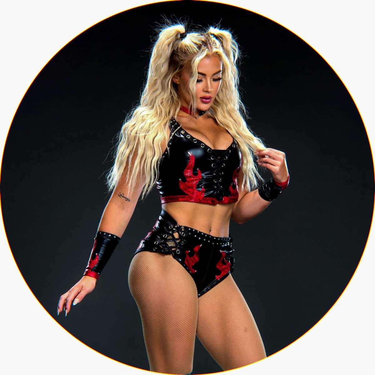 SinsOfBarbie's tweet photo. Layout made by me https://t.co/T3J7yW5M1b