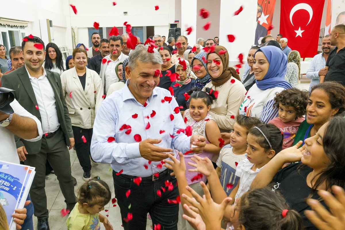 avfatmagulcalim's tweet photo. 📍 Antakya / Dağ Bandı

Milletvekilimiz Sn. Adem YEŞİLDAL, İl Başkanımız Sn. Mustafa ERDOĞAN, Antakya Belediye Başkanımız Sn. İbrahim Naci YAPAR,  İl Gençlik Kolları Başkanımız Sn. Behçet AKIN, İlçe Başkanımız Sn. Mustafa BOYACIOĞLU, İlçe Kadın Kolları Başkanımız Selma SÖNMEZ ile birlikte kıymetli muhtarlarımız ve kanaat önderlerimizle bir araya geldik.

Mahallemizin taleplerini dinliyor, milletimizin sesiyle yolumuzu güçlendiriyoruz.

Hatay için aynı inançla, aynı kararlılıkla yolumuza devam ediyoruz.