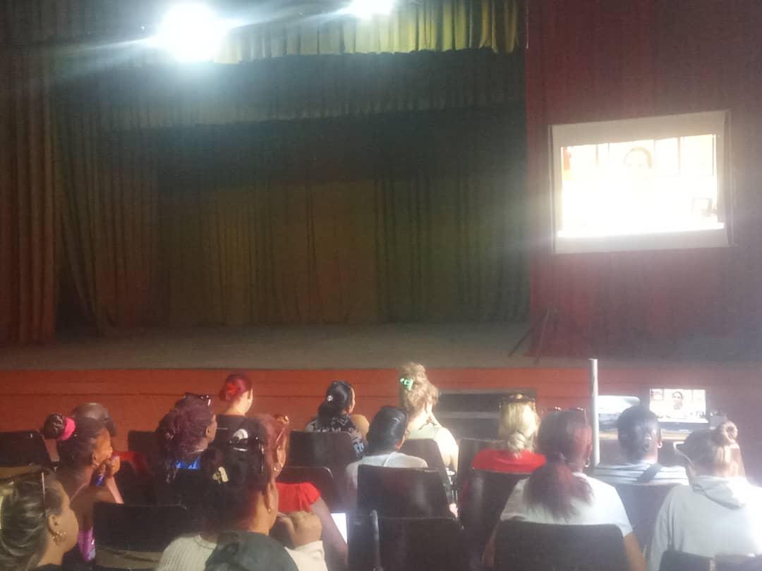 gom24594's tweet photo. Esta semana el Buró Municipal de la #ujcsantodomingocuba estuvo junto a sus organizaciones estudiantiles en importantes espacios orgánicos:
👉 La Clase Metodológica de la #OPJM.
👉El acto de Ingreso de los nuevos miembros a la #FEEMCuba.
#UJCCuba #EducacionDominicana https://t.co/o0b6SyN9Vb
