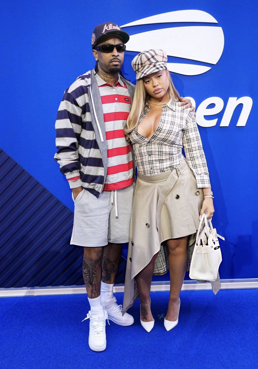 ShesFishy's tweet photo. 21 Savage finally claiming Latto publicly 😭 https://t.co/qW44myjvnc