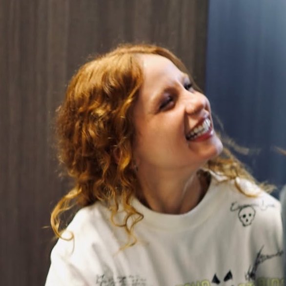 tacacadabiazin's tweet photo. neném linda te amo tanto @carolbiazin https://t.co/bEvwoOyKOV