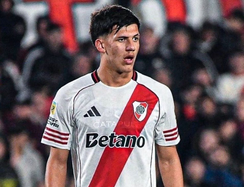 Termontiel_'s tweet photo. La jugada del pibe Juan Cruz Meza, el aguante a pura fuerza de Beltrán que descarga perfecto para que Thiago Almada, EL MEJOR JUGADOR DEL FÚTBOL ARGENTINO, le de la victoria a River

JERARQUÍA PURA

VAMOS RIVER CARAJO!!! https://t.co/hpXFqrqGpd