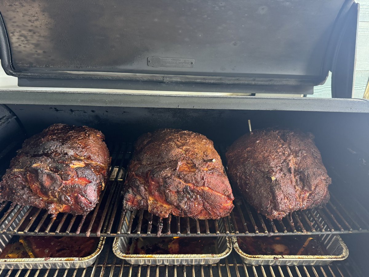 BullBrigadeHTX's tweet photo. It’s almost tailgate time @HoustonTexans https://t.co/nvbgXT6WNt