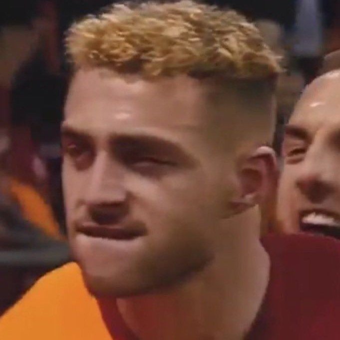 fede_99c's tweet photo. 1 saat sonra messi babanın maçı var https://t.co/oB8YkmwiJJ