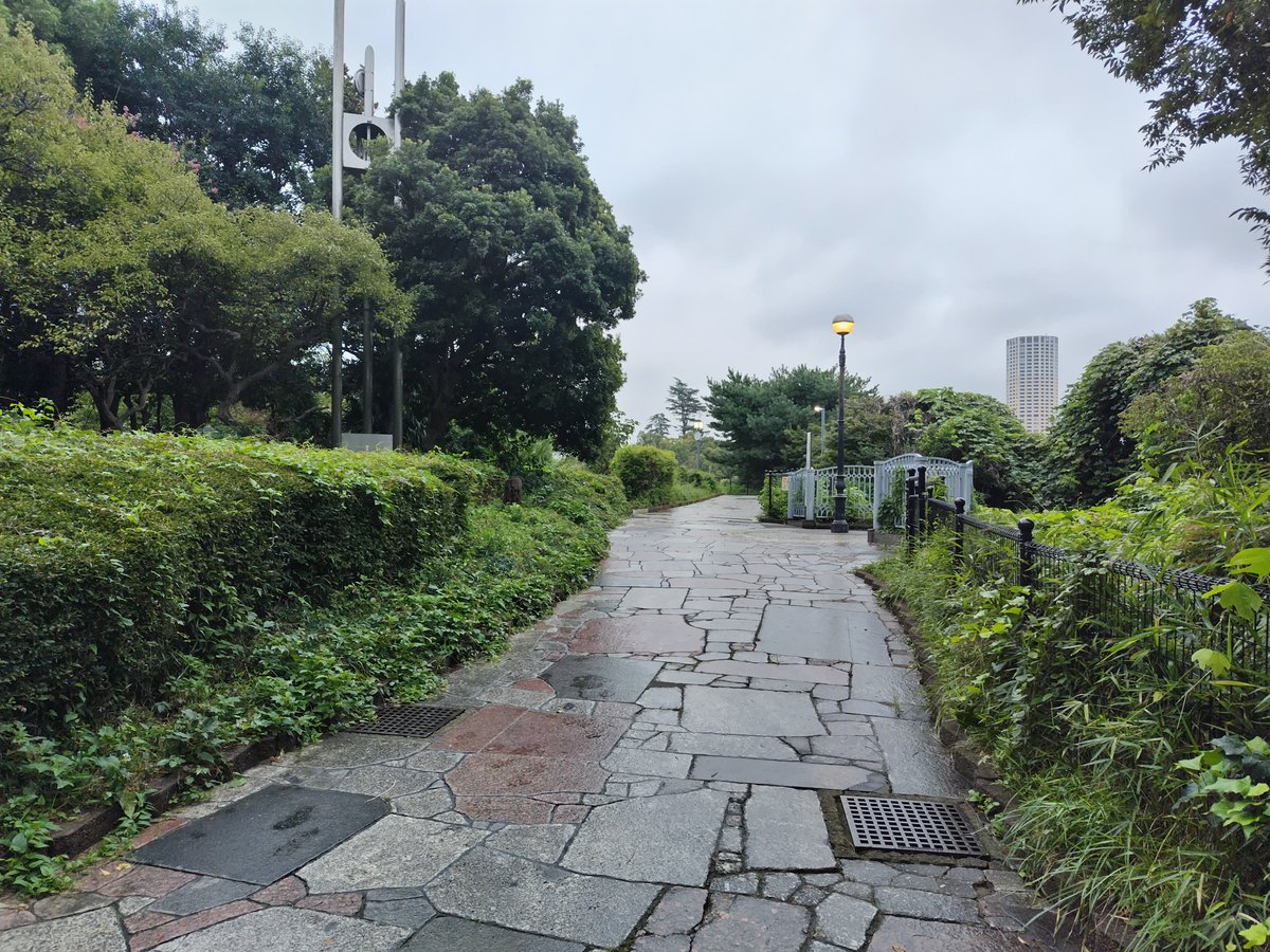 oo_Bauer's tweet photo. 散歩途中に立ち寄った西郷山公園🚶 https://t.co/7RbzrC6jYj
