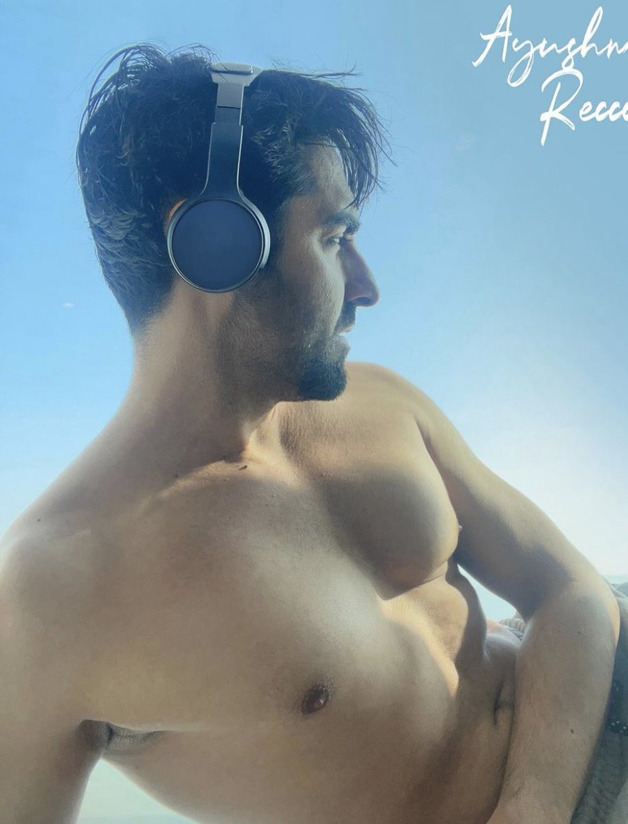s8xdc's tweet photo. my biggest hear me out https://t.co/bO0ALfj77H