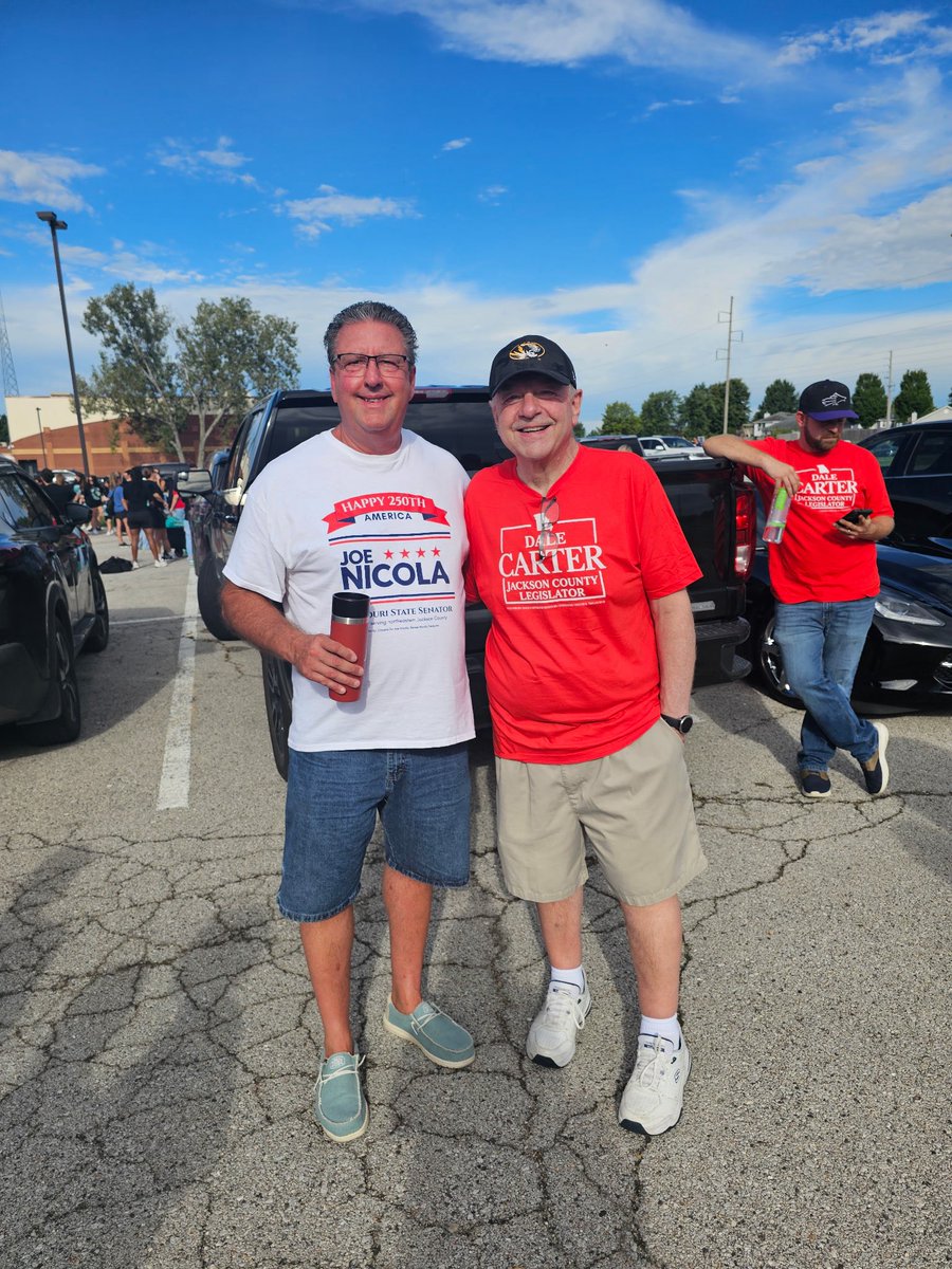 JoeNicola's tweet photo. A great time at the Grain Valley Parade with some of my candidate friends. https://t.co/djzTOtwthV