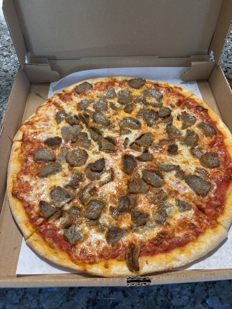 MikeSalvatore10's tweet photo. Meatball is a very under appreciated pizza topping https://t.co/pMaKSZcLya