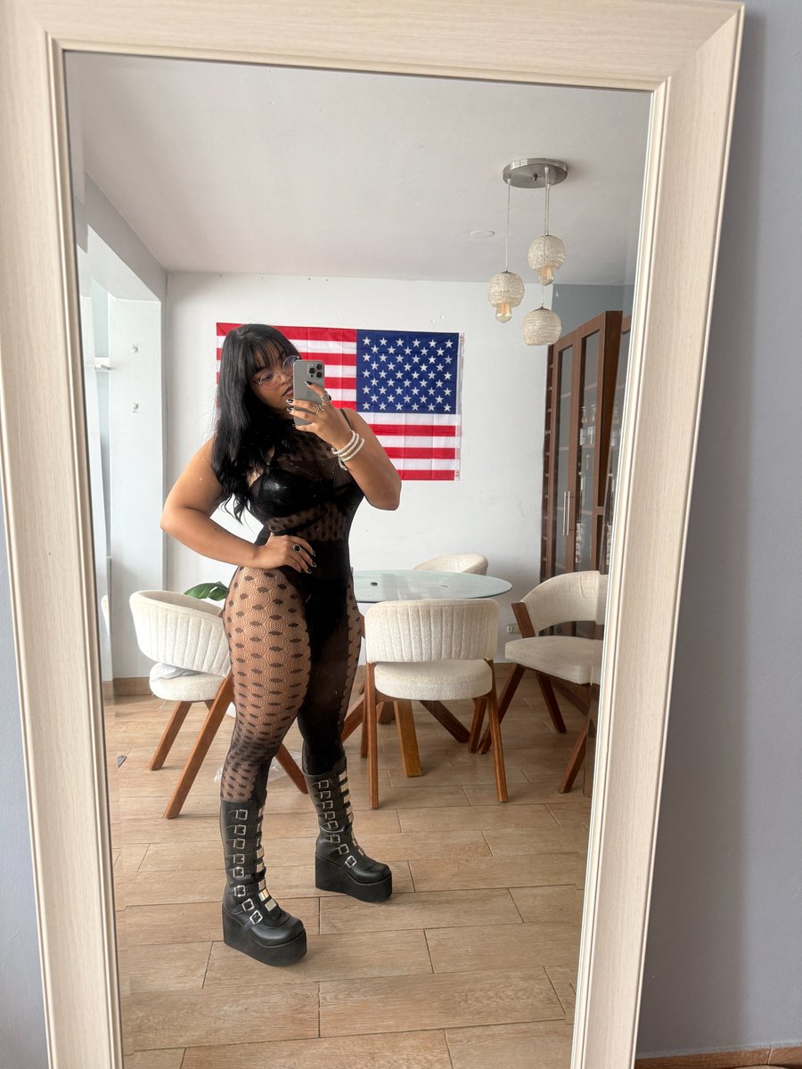 Yuyigothh's tweet photo. 😈😈

#fyp #usa https://t.co/wSyT5PawRm