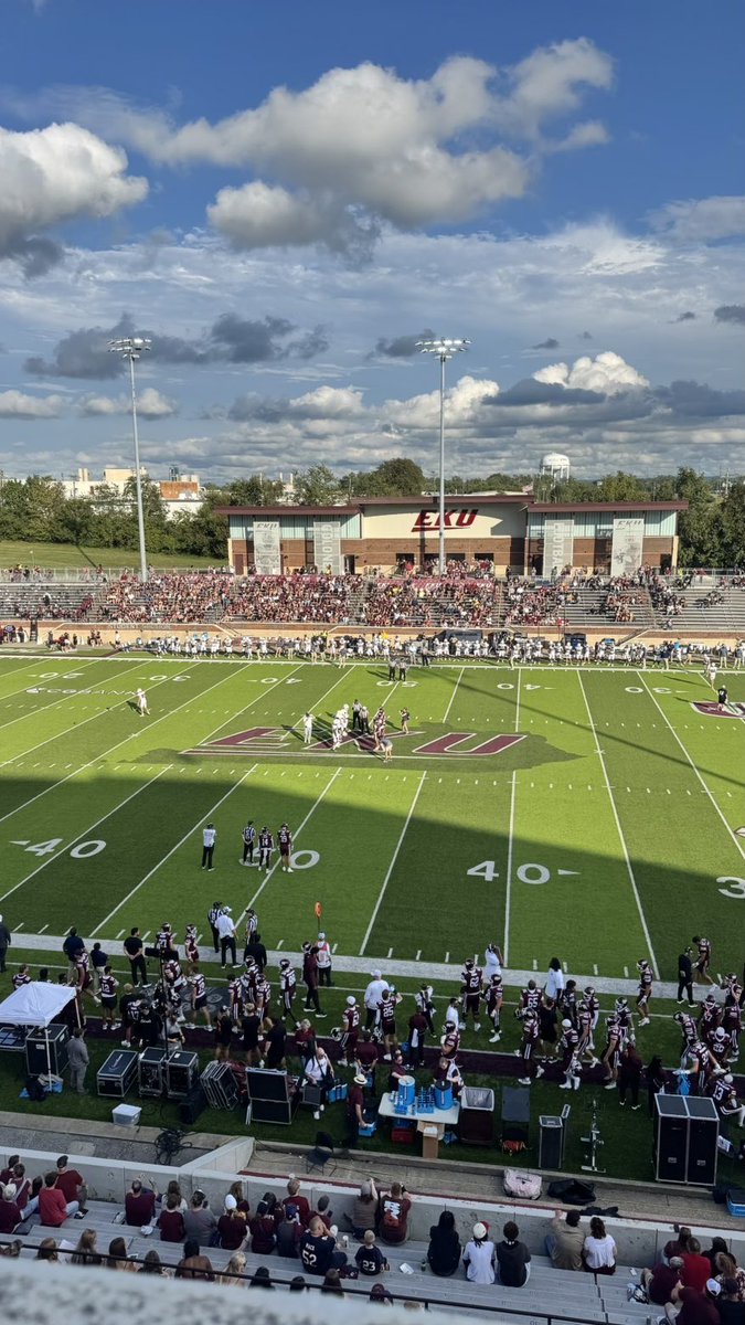 Jaxon_Topping's tweet photo. After a great conversation with @CoachRav I am blessed to received my first offer from @EKUFootball
@CoachRav 
@MikeDDietzel1 
@EKUWWells 
@CRHSTigersFB https://t.co/7RmGeIyHQw
