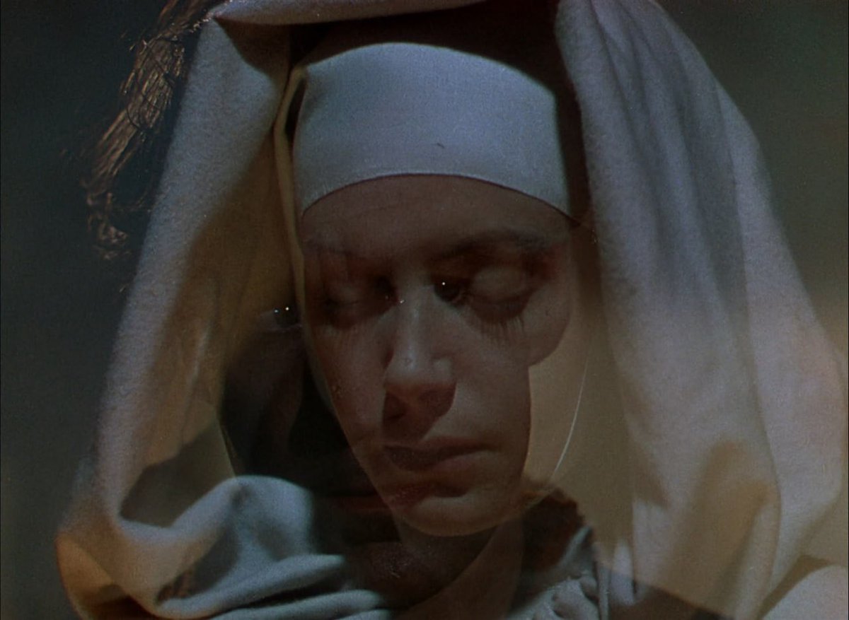 zaaaarbi's tweet photo. Dissolves in Black Narcissus https://t.co/KArMl7wflE
