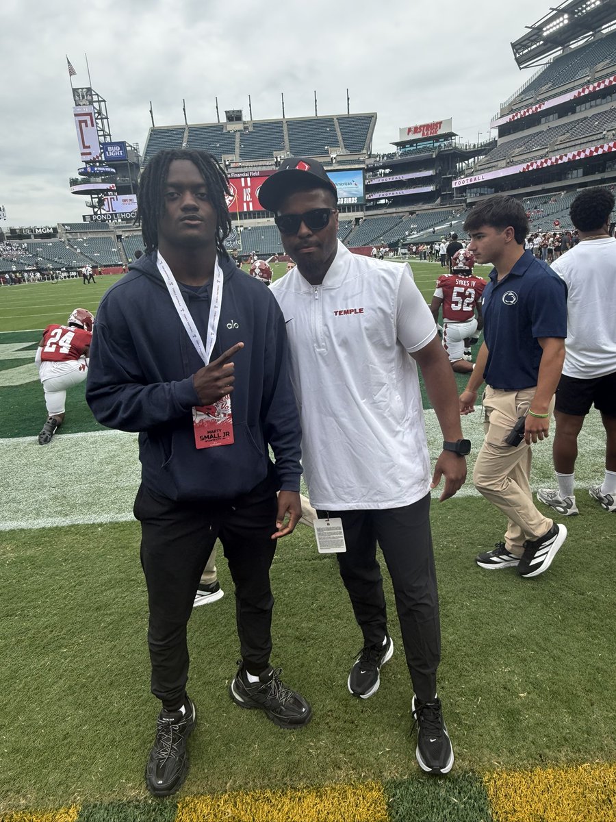 MartySmallJr's tweet photo. Had a great visit today @Temple_FB vs penn state, thankful for the experince and cant wait to get back up! @CoachChiTUFF @CoachAhmadTUFF @CoachLewis_YLWA @AchsVikings @mr_ac_4 @CoachWeedAC @Coach_AndrewP @CoachKeenan3 https://t.co/aWZ9e6vrh8