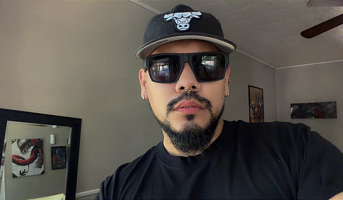 cactusbutt91's tweet photo. My neighbor told me I look like a gangbanger….

Sir, I’m out here waiting for the dildo I ordered off amazon. Please leave me alone. https://t.co/e8ZiaiDUsT