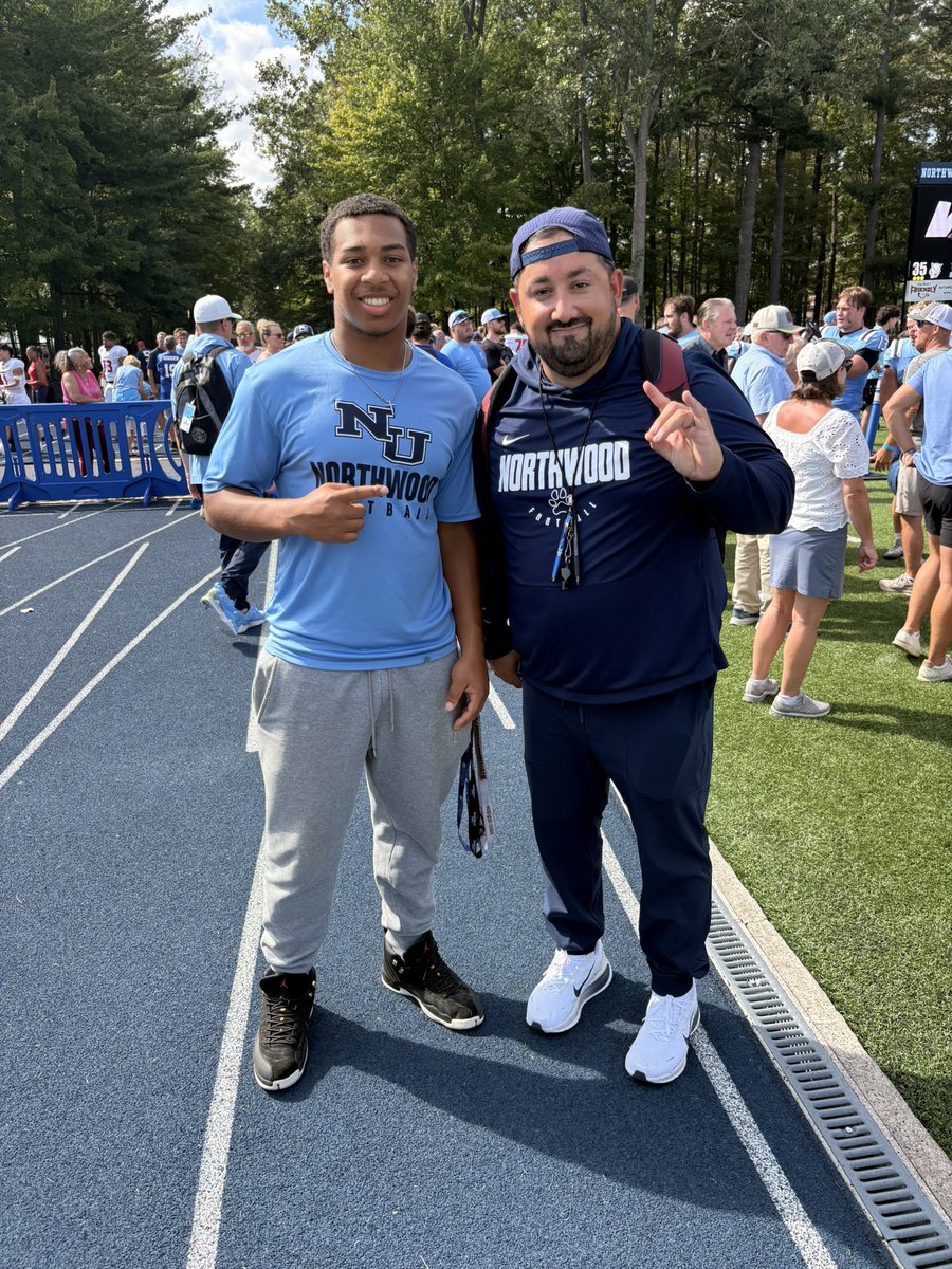 Obie2Valid's tweet photo. Thank you @CoachJ_Sweeney @CoachMtz125510 for having me at the NU vs SVSU game! I enjoyed my time and hope to be back again. https://t.co/9akjU33bhy