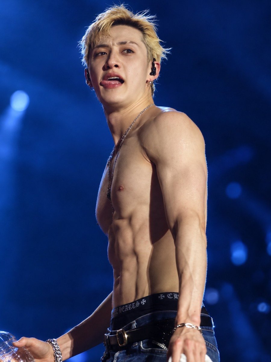 gureeeeeeeeen's tweet photo. #STRAYKIDS #BANGCHAN https://t.co/AdXpWQ1FqD