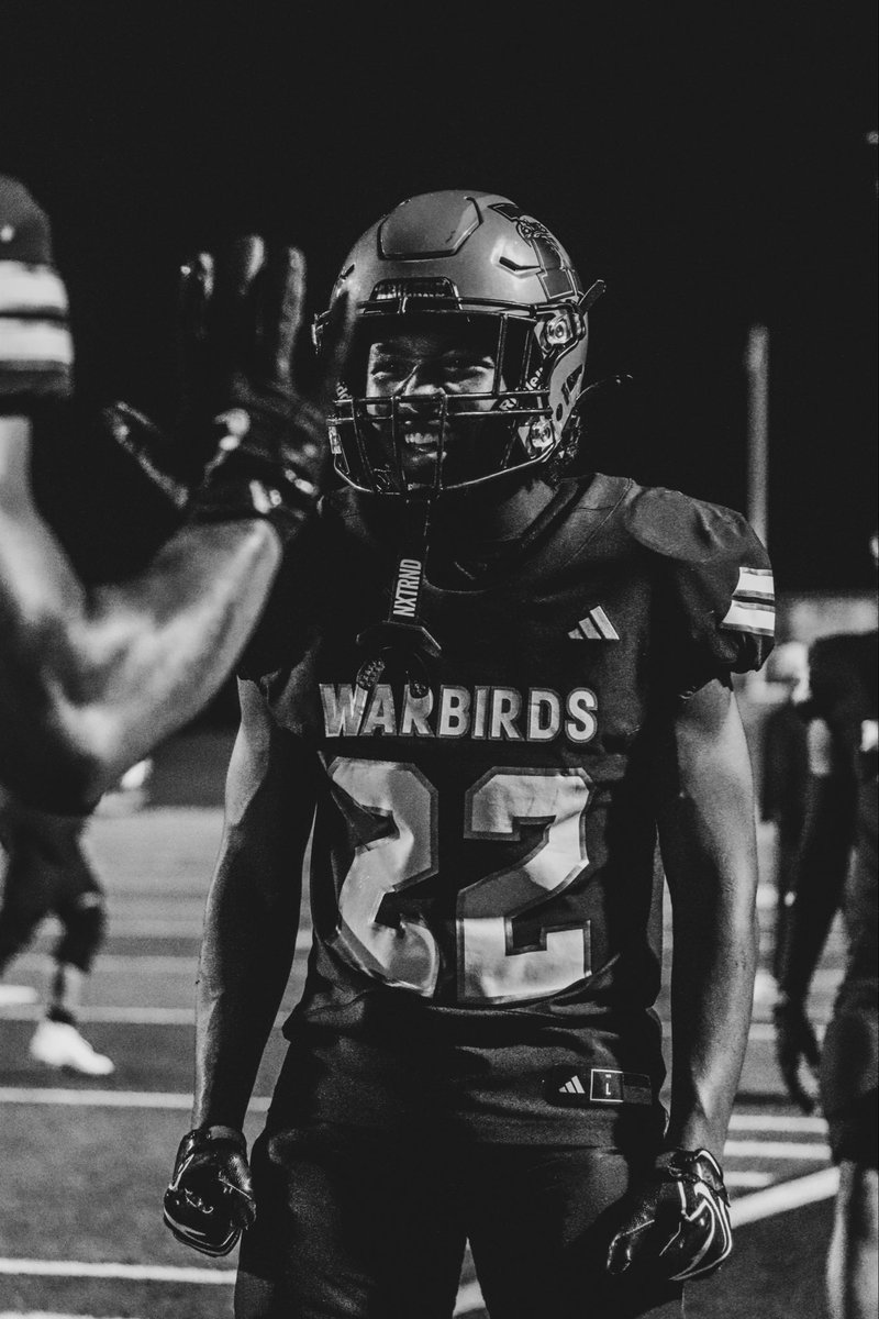 hines_boss34517's tweet photo. Week 3 over heading to district  
@kjkelley_1 @CoachKirkBryant @KWhitley20 @Jay_Havs @GodsWarrior615 @DBCoachMcGraw @GusMcNair009 @bryanfilker @TrustMyEyesO @coachfullen @Matt_Stepp817 @mmental7 @COACH__LOCK @sixstarfootball https://t.co/he8jaDjxvY