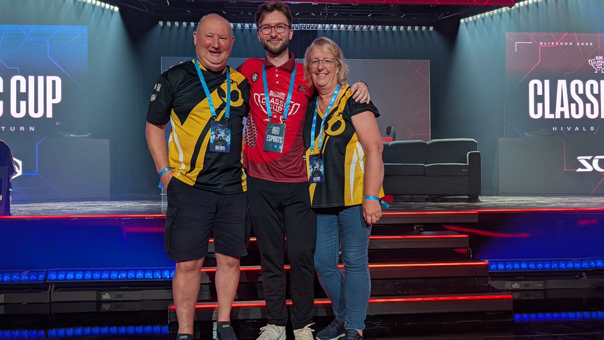 BakeryGG's tweet photo. Getting the chance to play @BlizzHeroes on stage one last time has meant so much to me. My parents had never seen me play in person before, and after HGC got cancelled they thought they never would again. Now they got to stand on stage and take a picture with me.

A heartfelt thank you to every player, developer, caster and fan who has put their heart and soul into this game.

Heroes is BACK.