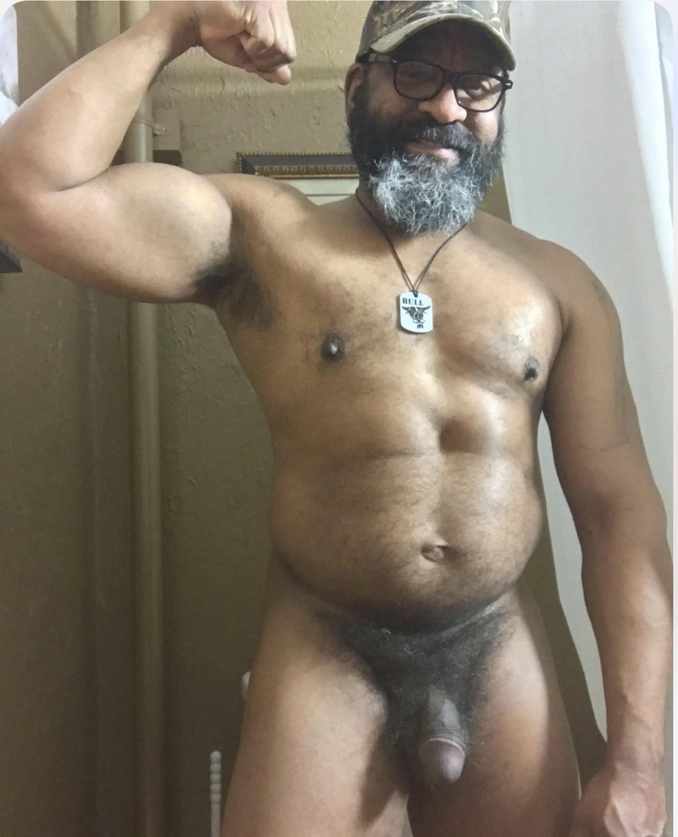 GainerBully's tweet photo. Sniff and suck it boys https://t.co/SRZM2ZZTMP