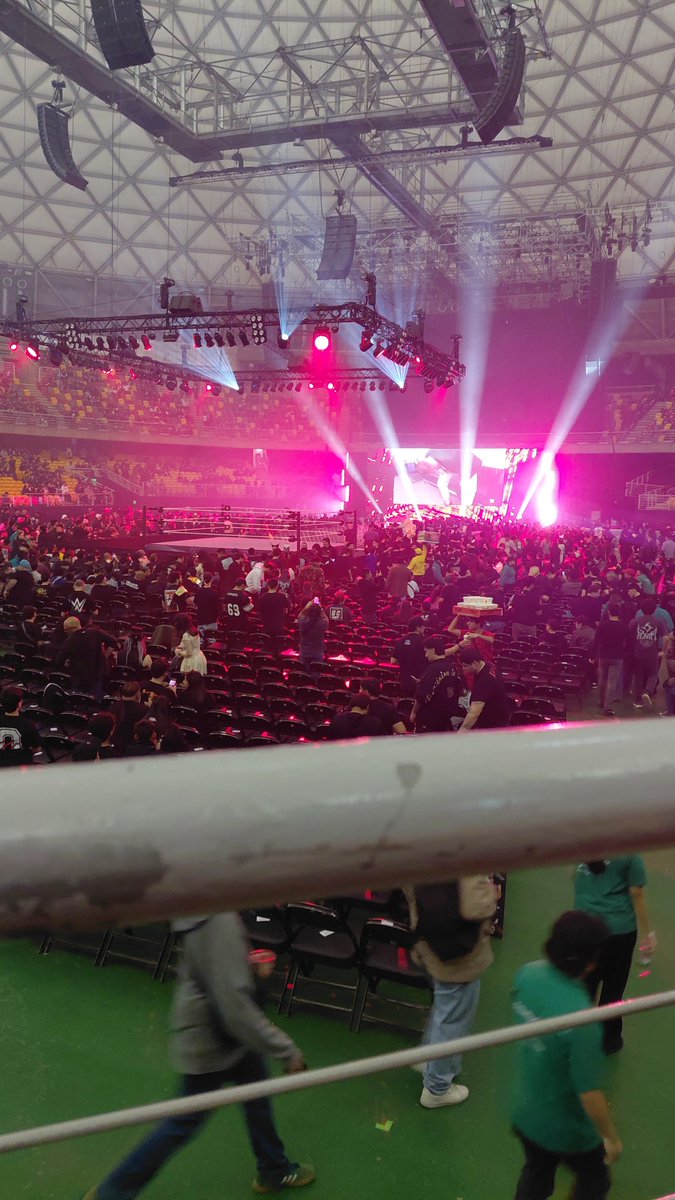 N0tm4r7's tweet photo. Que salga la primera!!!
#WWESantiago https://t.co/54rgALgL2M