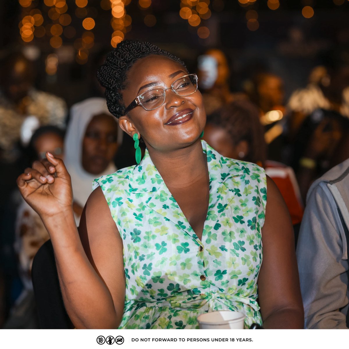 MBU's tweet photo. The ladies showed up for the music  😌

#10YearsOfKibunomu #WhiteCap https://t.co/HGHofJBJhh