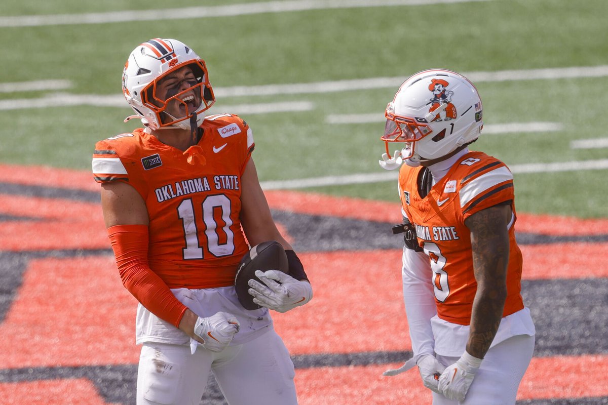 EricBaileyTW's tweet photo. #OkState DE James Williams, who recovered final fumble: "Coach Cassity said 'ESPN came in (pregame) &amp; had our interview. They didn't ask about any single one of you defensive players.

That was all we needed to hear. I was like, 'Bet they're gonna ask about me after the game.'" https://t.co/uHD0Kw1dv8