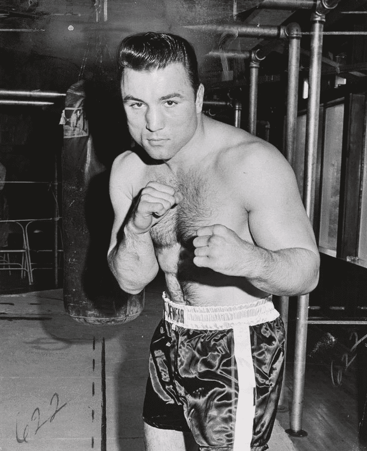 dannogallagher7's tweet photo. The greatest in Canadian boxing history.
Never knocked off his feet, even by the great Muhammed Ali.
What a warrior.
He died on his 89th birthday today.
Adios, George. https://t.co/R88s7RJaew