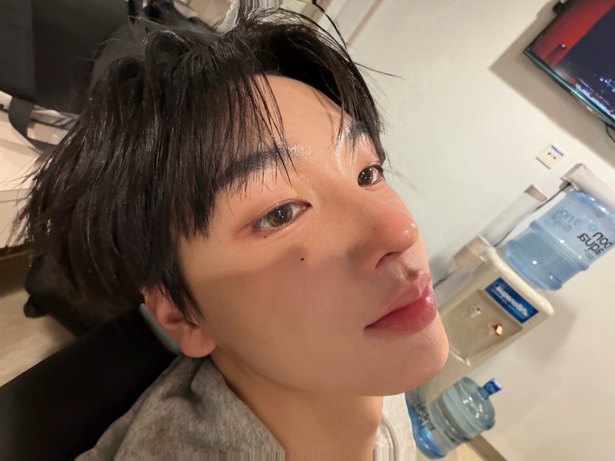 woongchive's tweet photo. 💬 120926 12:38am mst 

#idntt #아이덴티티 #kwakgiwoong #곽기웅 https://t.co/zO0mE4RxZZ