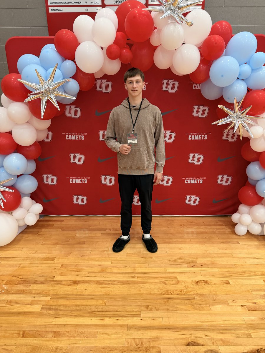joelanderlie10's tweet photo. Beyond blessed to say that I have went on my second visit and I got my second offer from the university of olivet thank you to all the coaches that I talked to and to all the coaches that help me get here @CoachHuhn @CoachDWill_ @CoachIeuter @CoachDocDavis @Football_GCHS https://t.co/SFgndqIAxY