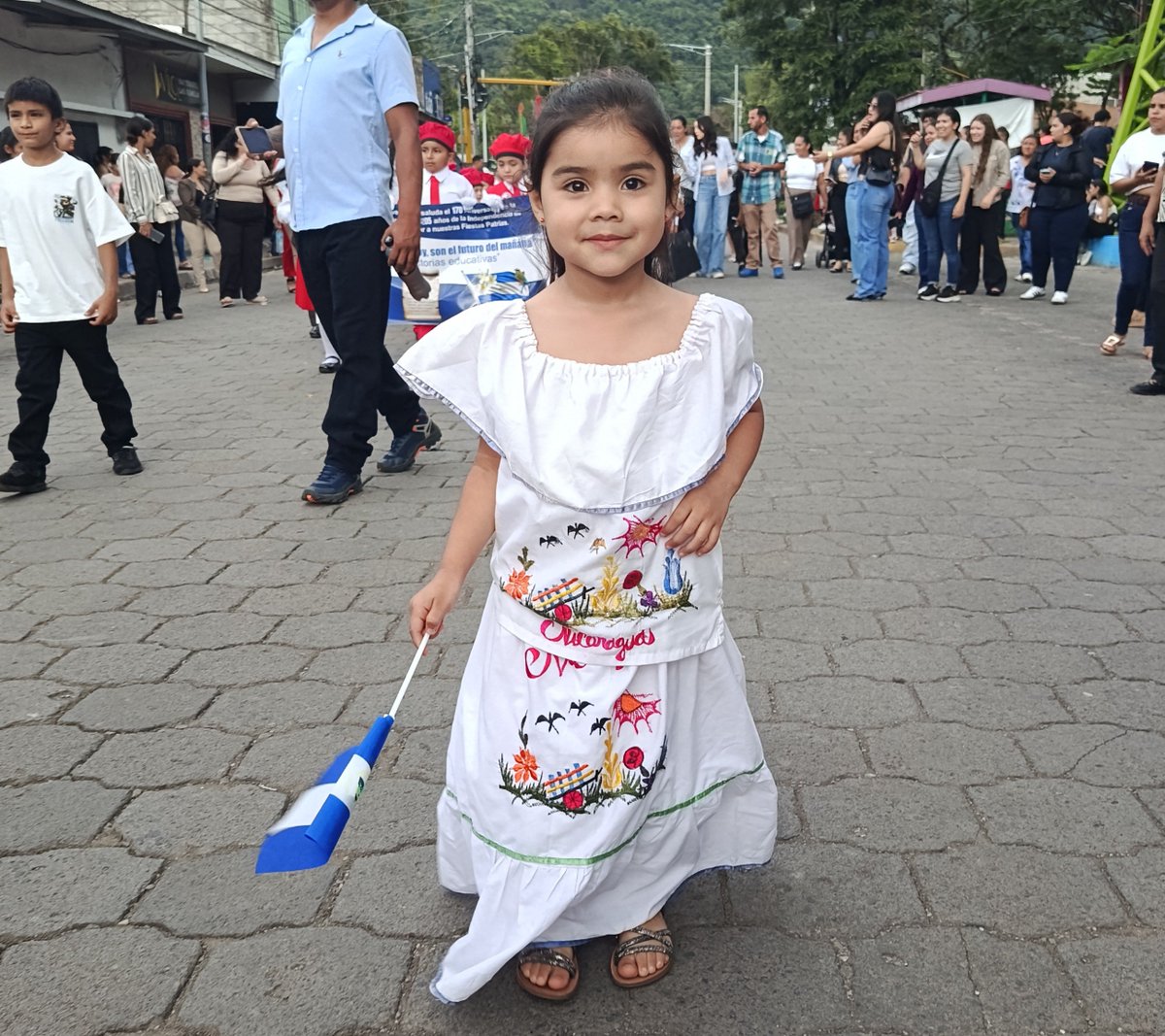 DJinotega's tweet photo. Quinto Desfile Escolar ¡Patria y Libertad, Patria y Dignidad! 🇳🇮💙🤍

En honor a los Indios Flecheros de Matagalpa, símbolo de valentía, identidad y amor a nuestra Patria. 🏹🇳🇮Jinotega 2026 https://t.co/t9BkZBjPAQ