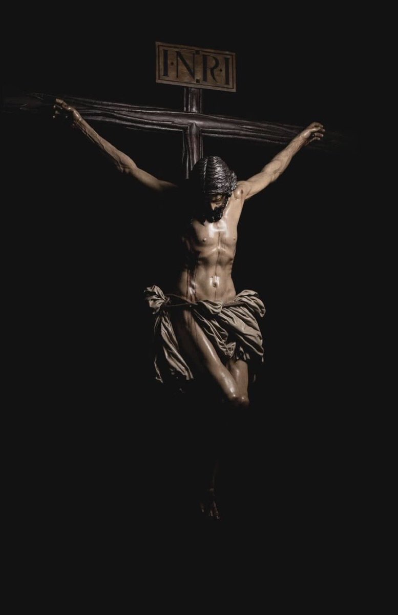 JCharrasqueado_'s tweet photo. El crucifijo no es la derrota de Cristo. 

Es su victoria. 

Por eso los demonios lo odian. https://t.co/Rbk5QYE1hL