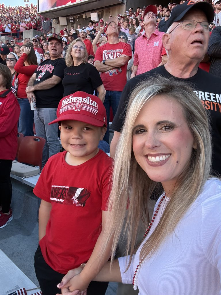 SaRasm23's tweet photo. #GBR #HUSKERS go big red!!! https://t.co/oNXlNi5mLB