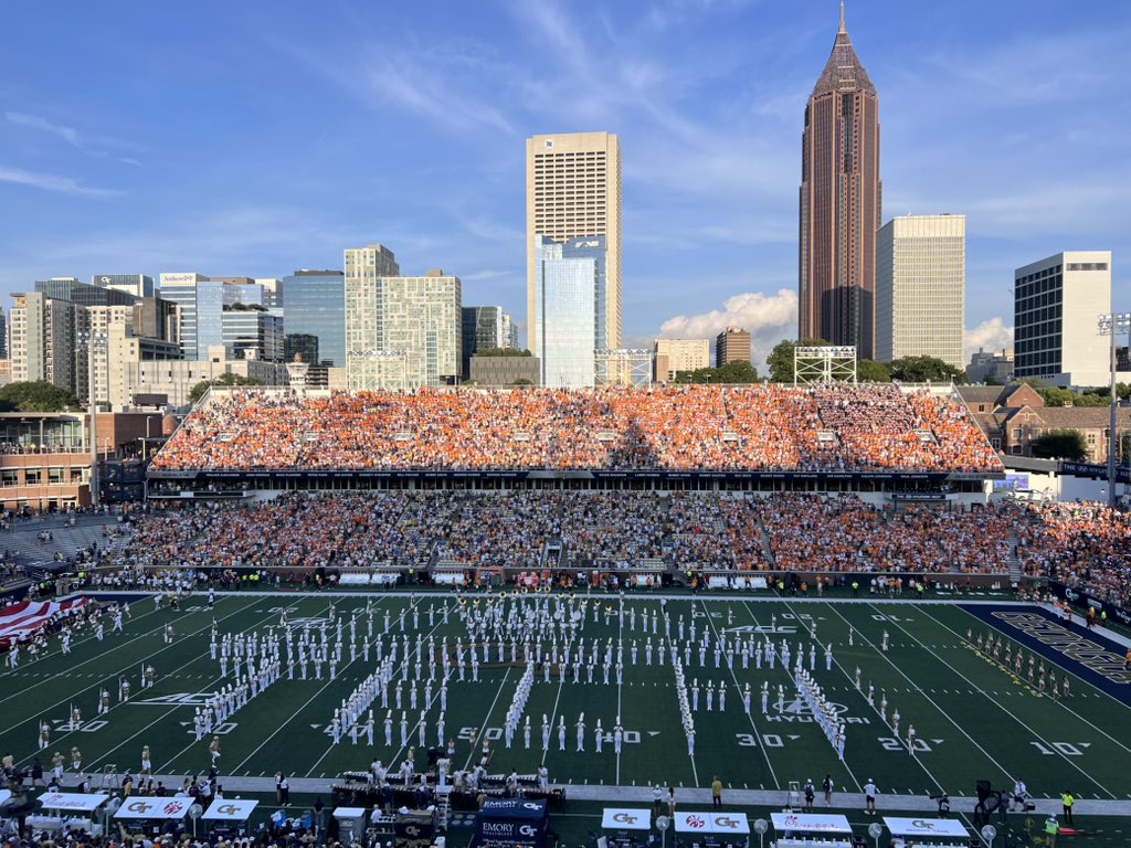 GrantRamey's tweet photo. let’s football https://t.co/YIa8pi0VD1