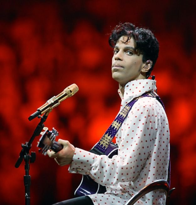 carole_c09's tweet photo. Prince pic daily since 21.04.16 until justice is served 📷 
#justice4cuz 🕊
#Peace2Prince    #Love4OneAnother 💜☔☝#NoAccident 
#TRUTHMatters 🕊 #BreakTheSilence 🔇 https://t.co/egdNAFcaKy