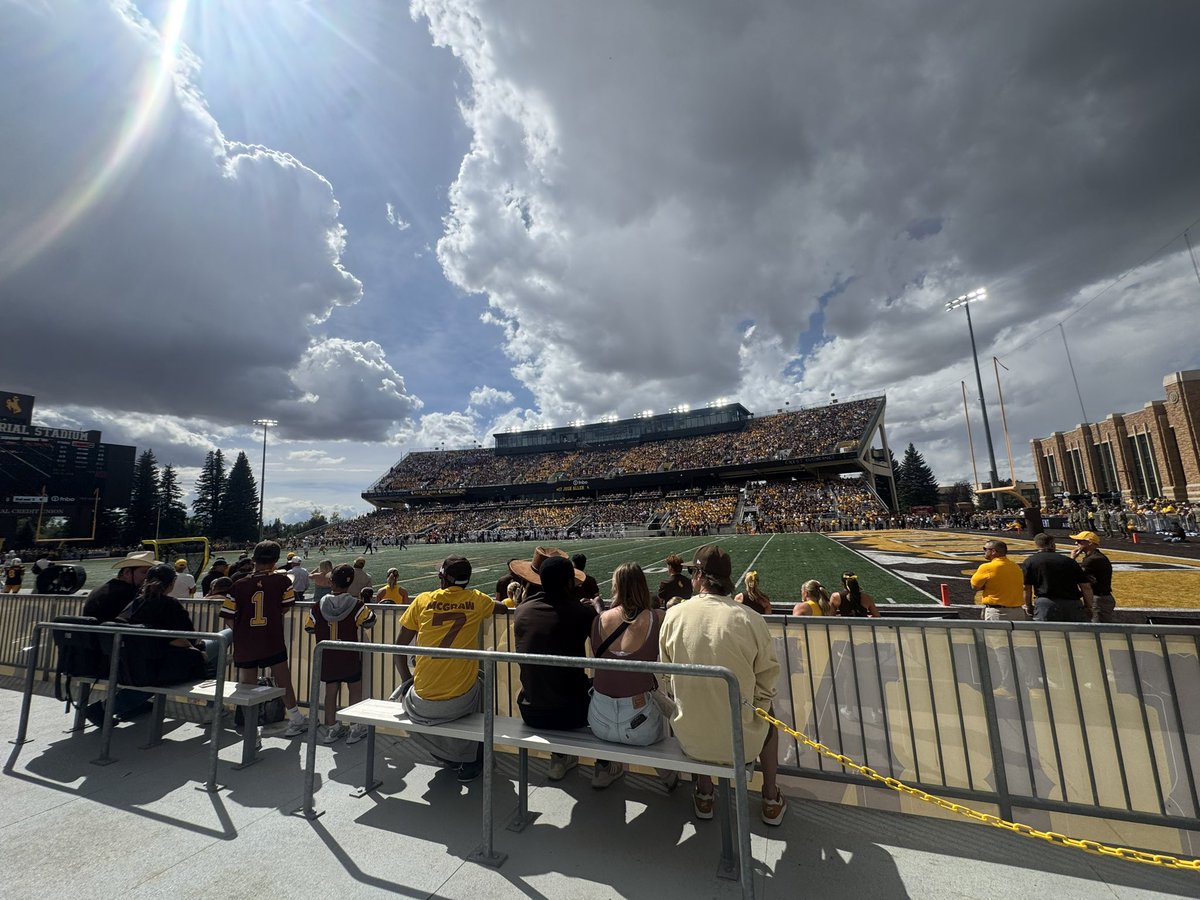 CodyP2710's tweet photo. Thank you @wyo_football for the Gameday visit! @WyoFBRecruiting @BenjaminJLane @ChrisHelbig3 @BroomfieldFtbl @CaptainKirk02 @CoachJHoops74 @CShafferCoach @DaveDiOrio @CoPreps @thebrand_7v7 @WykstraConnor @JamoBrown_ @CoachBHen @wyo_football https://t.co/YMJWrNYs5v