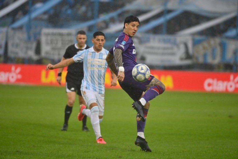 rocaferee's tweet photo. Tercera victoria al hilo: 2-1 a Atlético Tucumán para prenderse en el torneo y la anual. Gran primer tiempo, pero volvió a desconectarse en el segundo y terminó sufriendo de más. Gol clave de Almada. A seguir creciendo. Otro paso adelante. https://t.co/LzSGL6Da0A