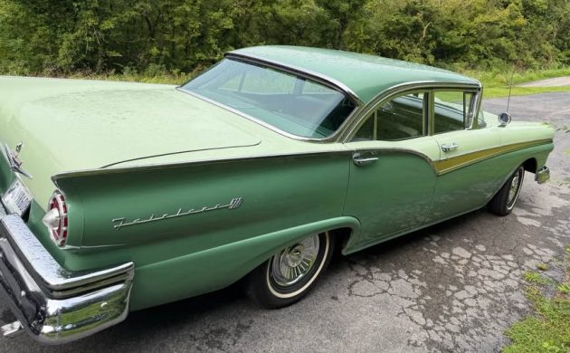 barnfinds's tweet photo. Here we have a Ford Fairlane that looks like it did in 1957. Factory paint and a 312 V8. https://t.co/R6AdpjOR3y https://t.co/JQNiGTpCub