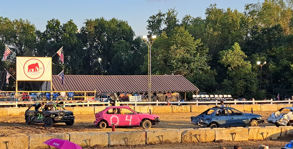 carmelalcn66's tweet photo. Apparently Demolition Derby's are a thing at fairs. https://t.co/JUSpPCoTyn