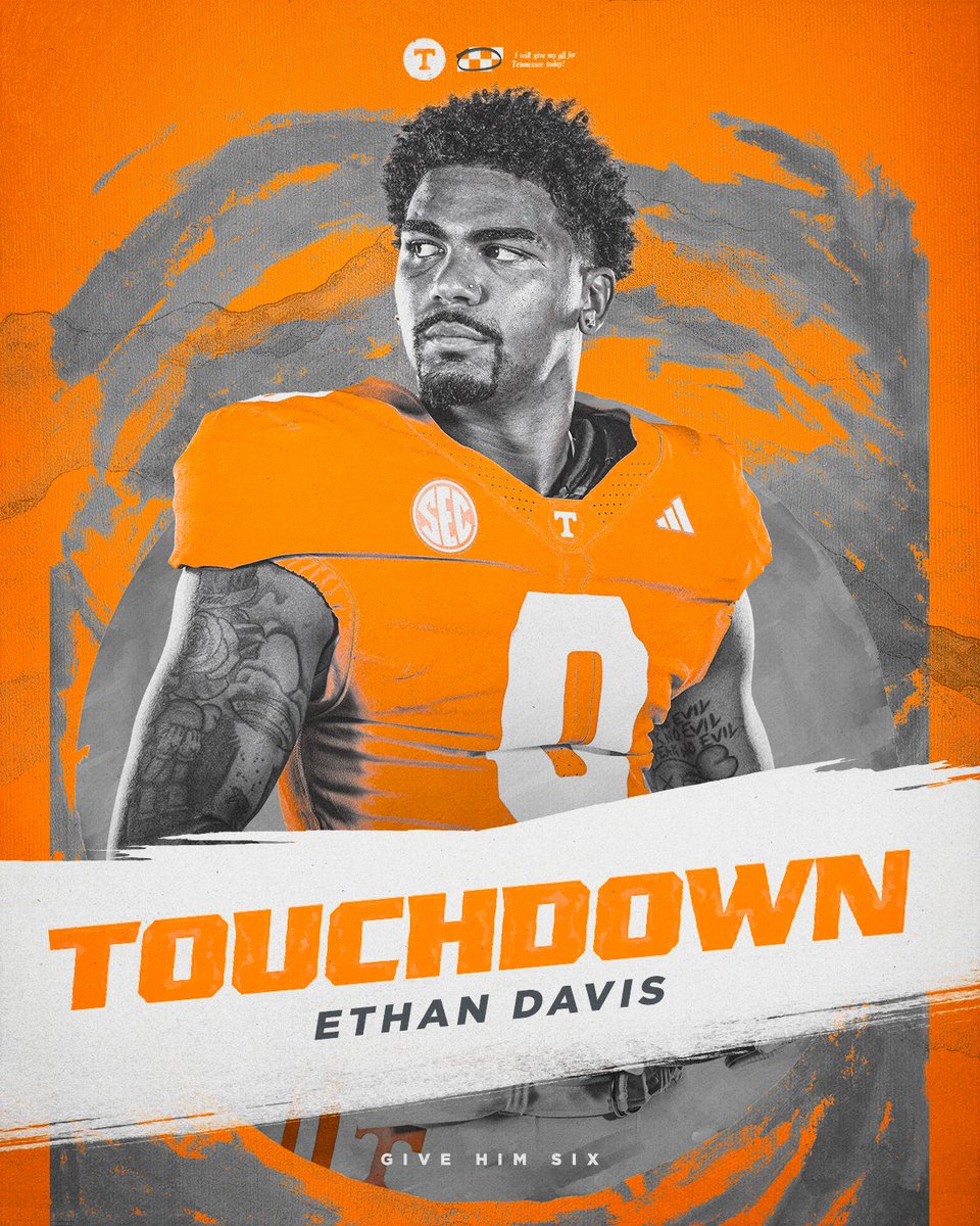 Vol_Football's tweet photo. QUICK STRIKE.

7-0 Vols https://t.co/t8AI3LdCAt