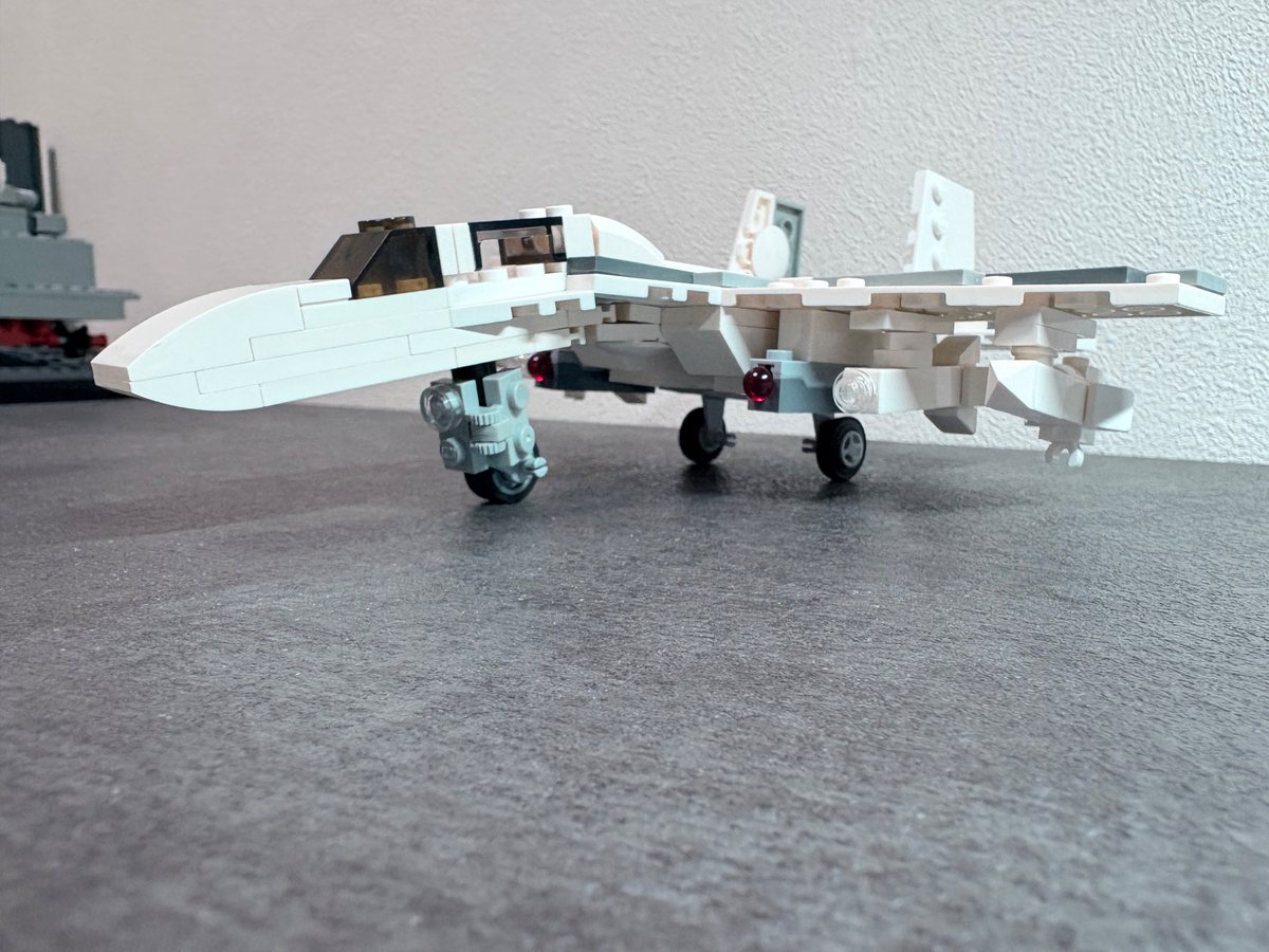 S0gTGulQJA14196's tweet photo. やや機首を下げてかくめいてきな機体になりました( ◜ᴗ◝) https://t.co/CfY7Qnv2j3