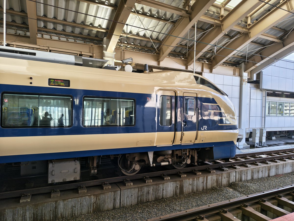 manaf_1412's tweet photo. 新幹線→在来乗り換えで、っしゃあ！！！ってスポーツマン見たいなセリフが自然と口から出たやつ https://t.co/ksqwNFot3L