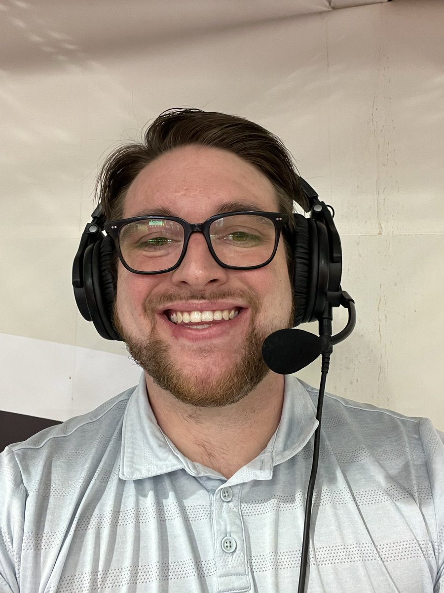 jacobsmedleypxp's tweet photo. Leopard Invitational Night 1 is Underway! 

Quinnipiac vs Penn in Set 3 

Rhode Island vs Lafayette to Follow 

I’ll have the call of Rams/Leopards.

First serve at 8:00pm EST 

https://t.co/lVjdCV7d0U https://t.co/Y35VYRh5Sf