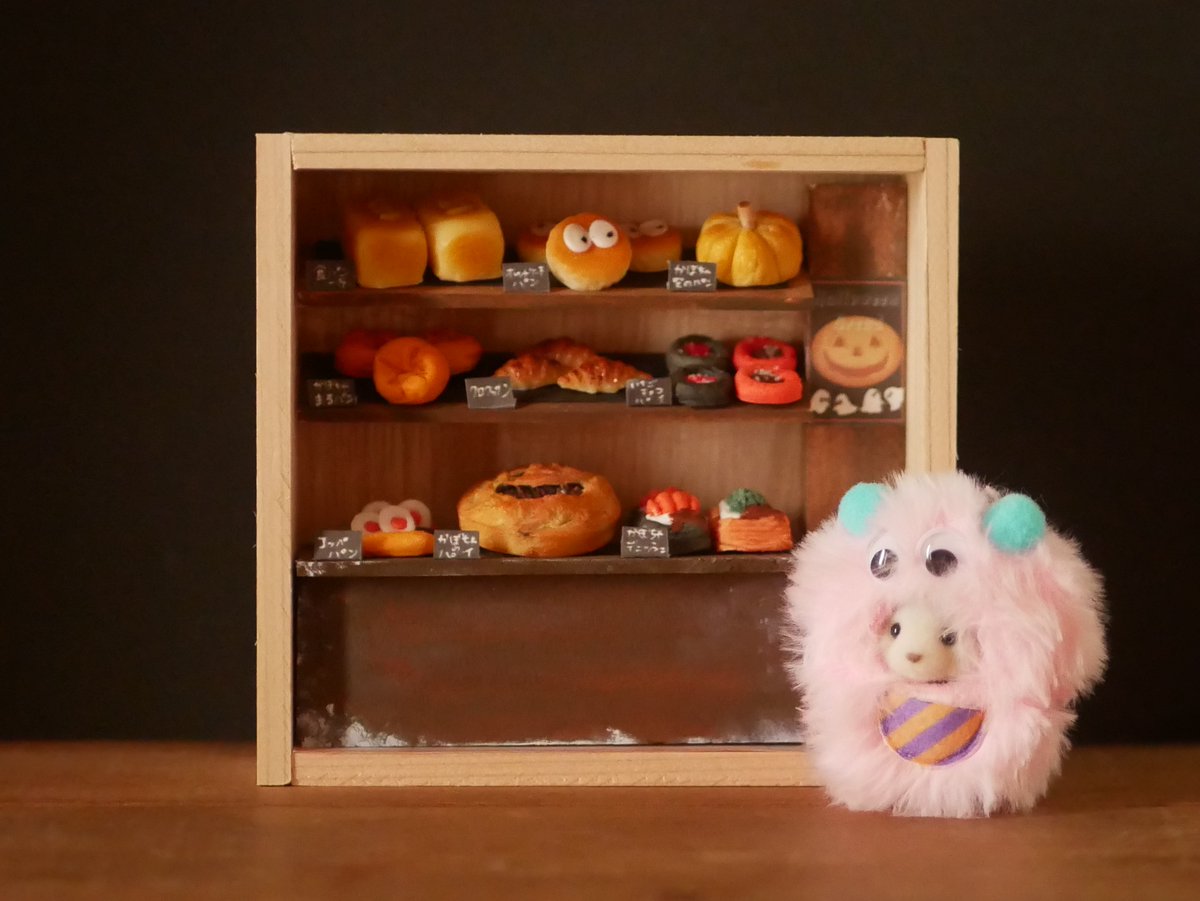 miniaturemaron's tweet photo. ミニチュア・ハロウィンインテリア受注生産になってますのでご購入はお早めに🎃

・minne
https://t.co/khpPaMCH83
・creema
https://t.co/zKevUjsMHk
Canbepurchasedoverseas✈️ https://t.co/SK5q2c9rgN