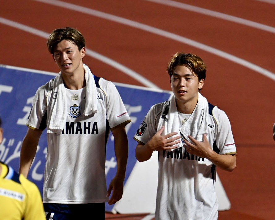 jubilo2012's tweet photo. 勝った喜びよりもホッとした感が伝わってきた  #ジュビロ磐田 https://t.co/ZTc9vGxl0f