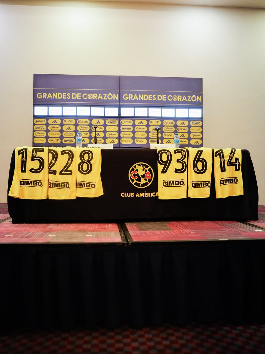 ClubAmerica's tweet photo. Presentamos oficialmente a las 6 Águilas que reforzarán nuestro plantel de cara al AP26. El compromiso de América con el profesionalismo y con su afición se mantiene. Como siempre, apuntamos a lo más alto y lucharemos partido a partido por nuestros objetivos: títulos.

Vayamos juntos en esta nueva campaña. 🦅