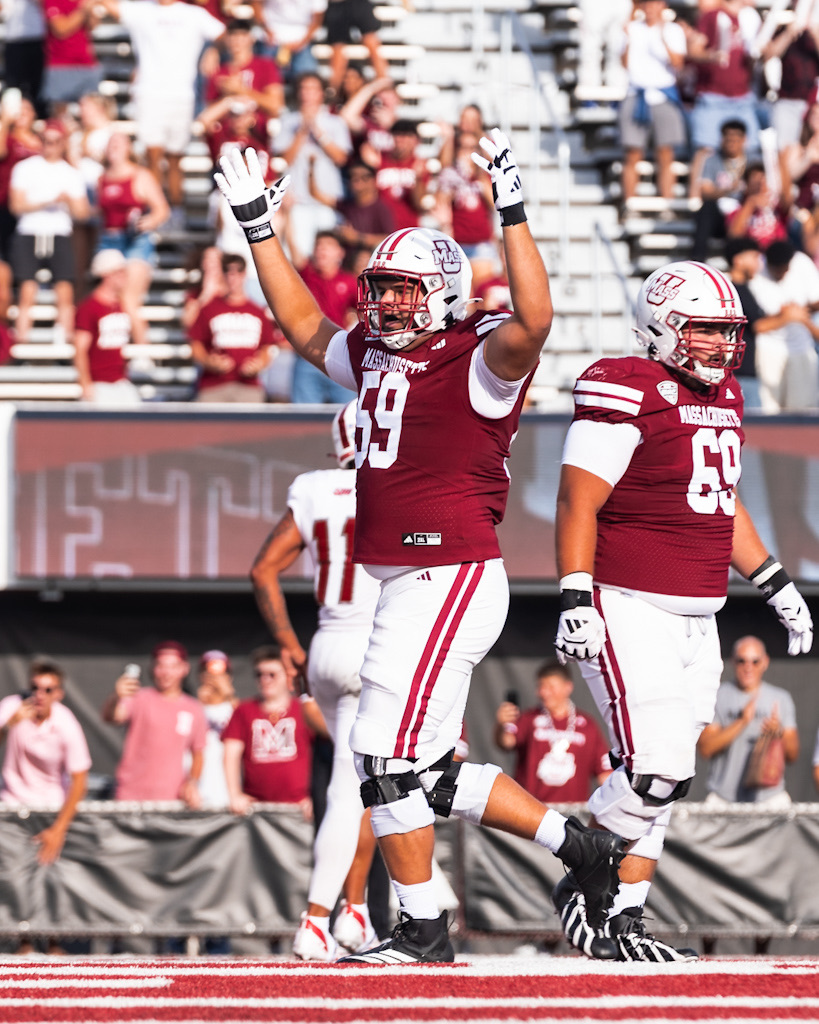 UMassFootball's tweet photo. Handled business at home 📈

#Flagship 🚩 https://t.co/hf8d3XQc8i