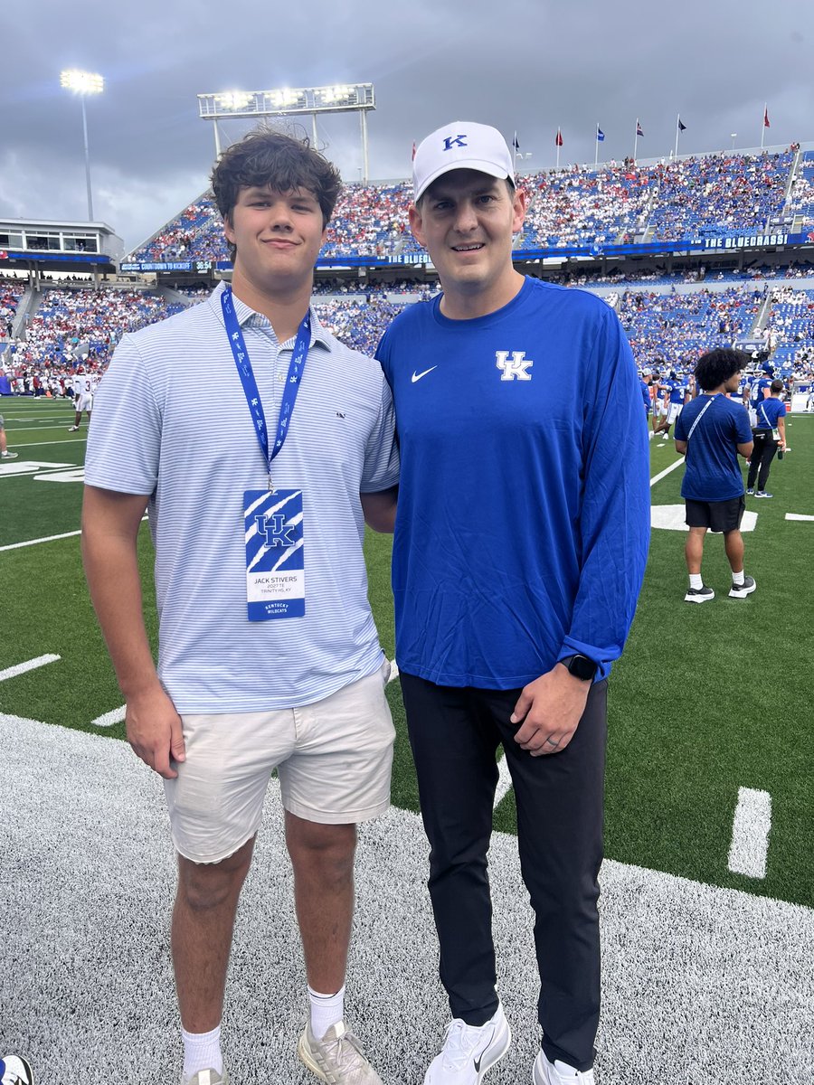 JackStivers27's tweet photo. After a great conversation with @pete_nochta13 and @CoachBurkeJ . I am extremely blessed to have received my 8th Div. 1 offer from @UKFootball to further my academic and athletic career. @CoachWillStein @colebrittt @TomLoy247 @Andy_Villamarzo 
 @Aspirationsgym @SWiltfong_ @AllenTrieu @TrinityHSFB @Coach_MFox @JonHilbert23 @Bryan_Ault @drew_toennies