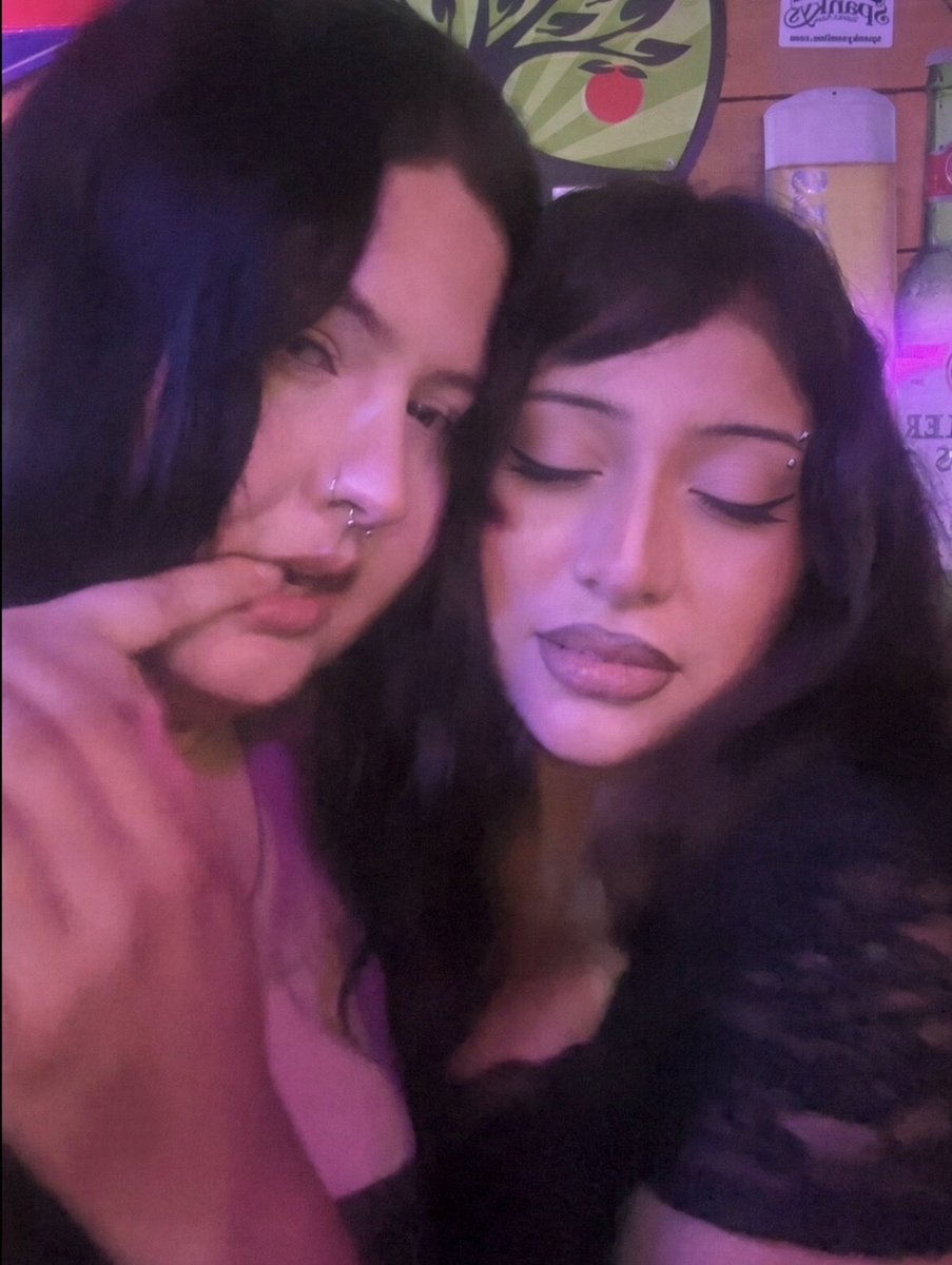 romifuckingotis's tweet photo. 👩🏼‍❤️‍💋‍👩🏽
#socal #romifuckingotis https://t.co/B9P5J4h2dT