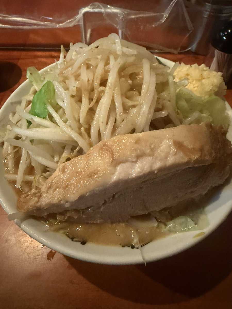 z9oors's tweet photo. 油◎にしたのに見当たらない…
店員が皆さん外人だからかな？
ちばから。 https://t.co/w9JfiUTEpX